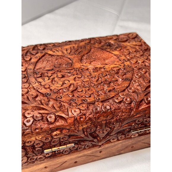 vintage hand carved hinged velvet lined Handcrafted Wooden Tree Life Jewelry Box - Picture 5 of 14